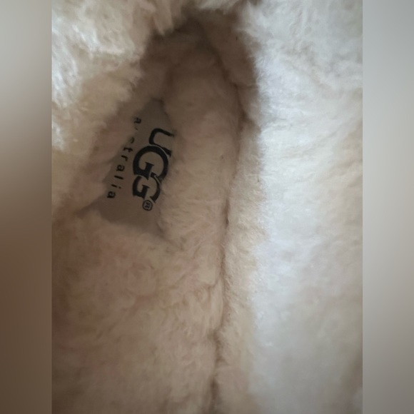 UGG Ansley Charm Slippers - with Swarovski charm in size 6 - Picture 9 of 12